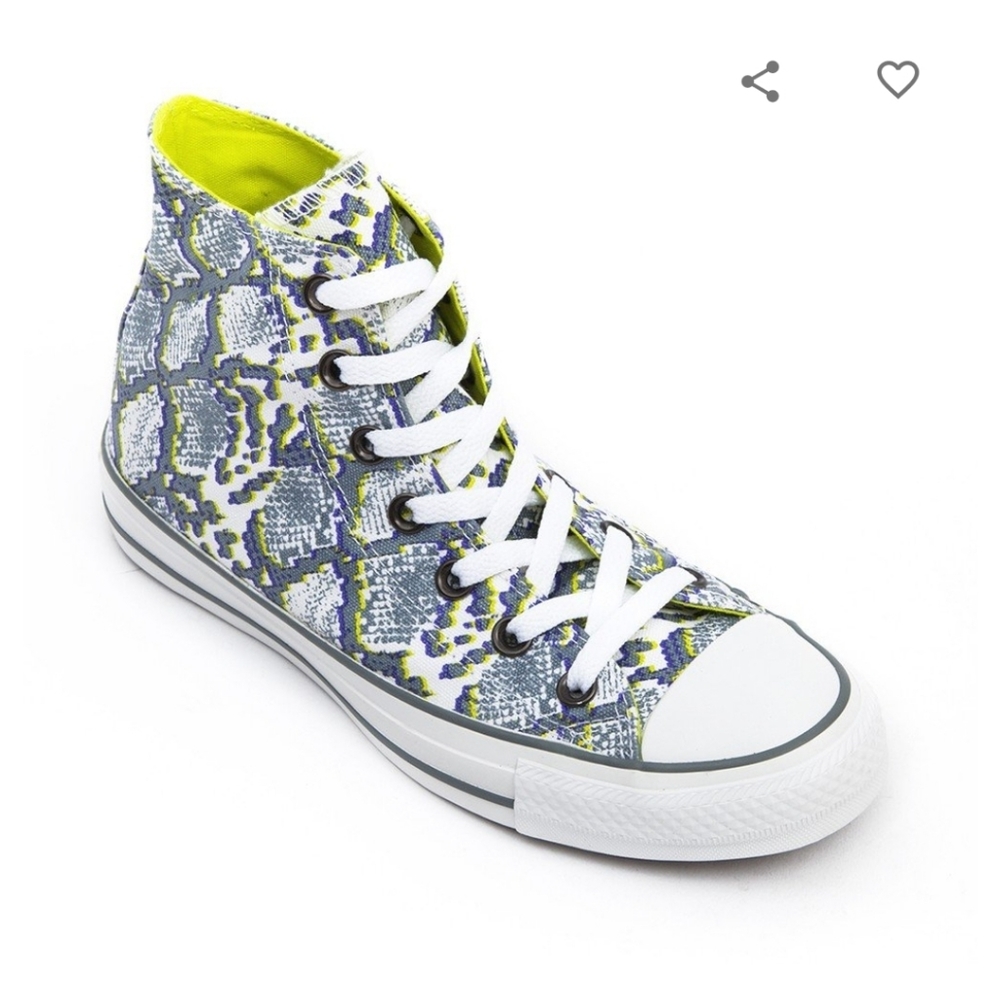 Converse Chuck Taylor Hi size 6.5 women